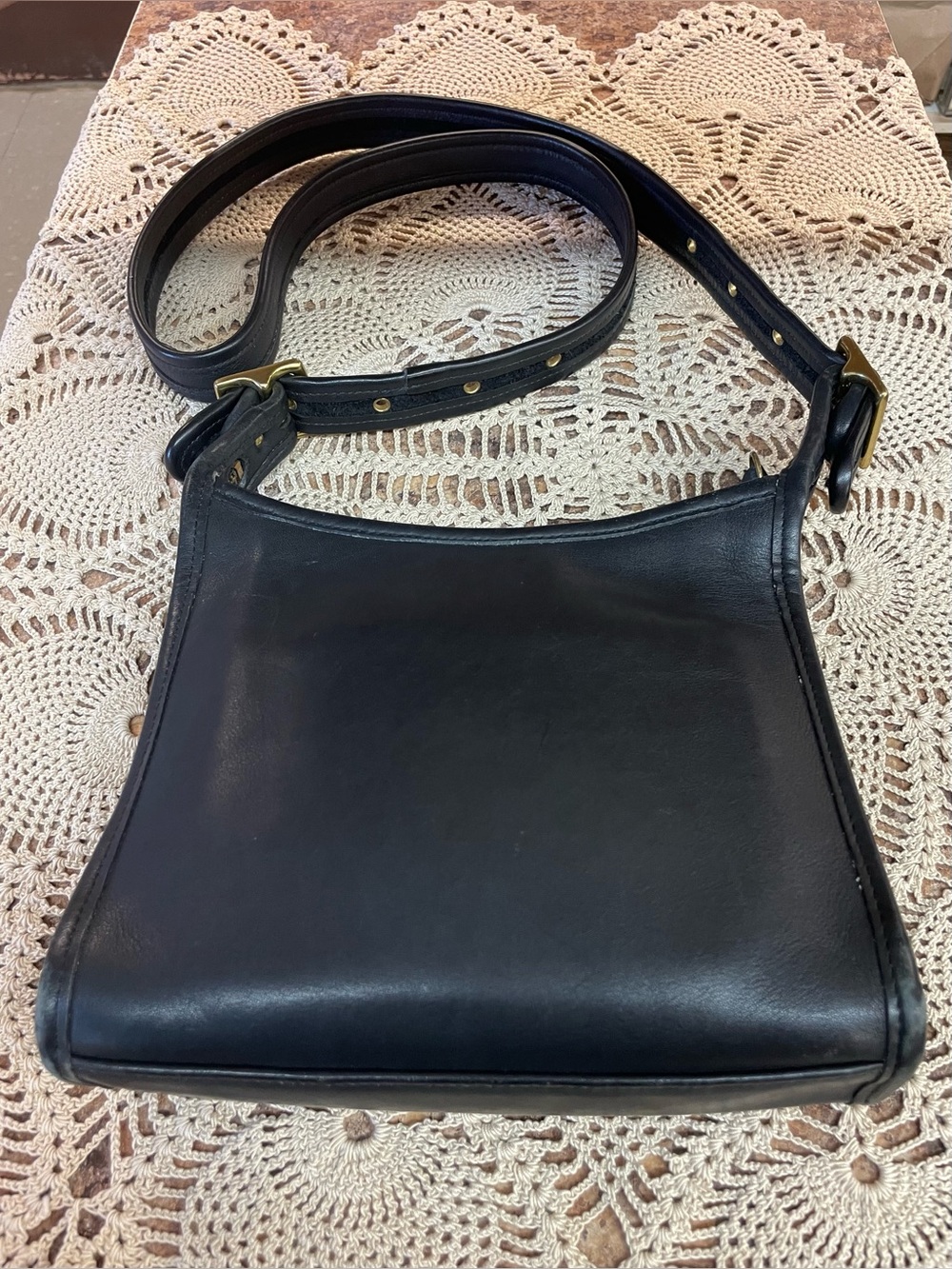 Coach Legacy Donated vintage black zip shoulder bag with brass hardware